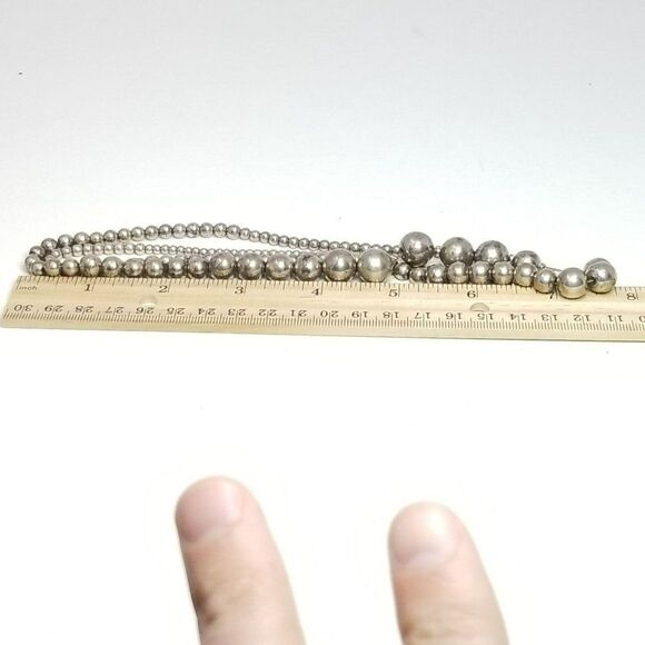 Vintage Long Silver Tone Beaded Necklace, Graduated Size Beads, Retro Estate - Picture 4 of 5